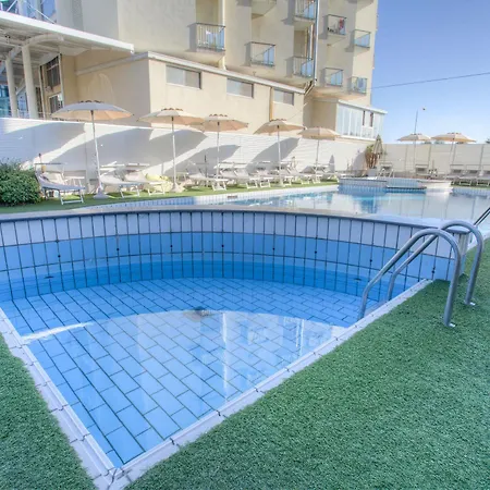 Ferretti 4* Rimini