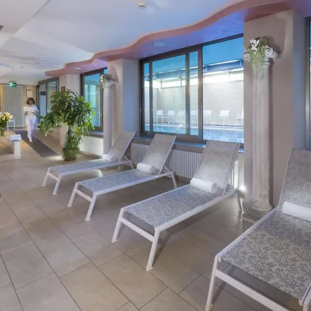 Terminal Palace & Hotell 4*
