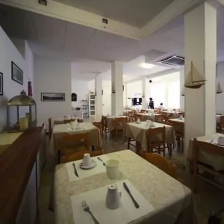 Hotel Oxford 3*
