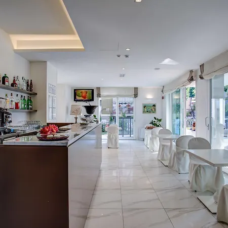 Rimini Suite Hotel 4*