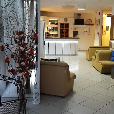Zenith Hotel