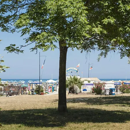 Sandra Hotell Rimini