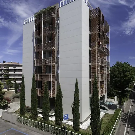 Delfina Aparthotel Rimini