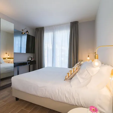 Residence Ten Suite Apartment *