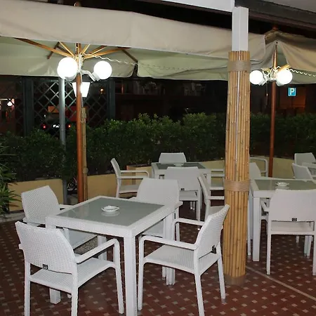 Nova Dhely Hotel 3*