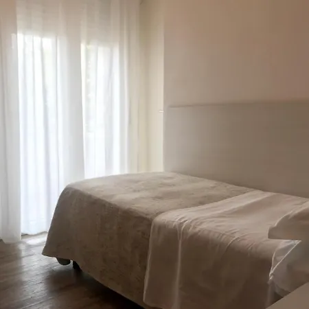 Nelson Hotel 3*