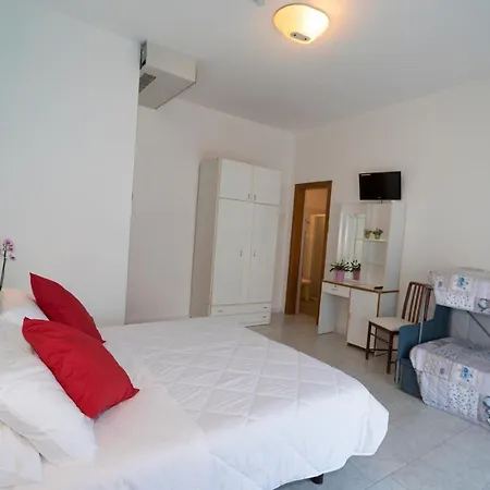 Giannella 3*