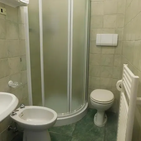 Dolores Hotel 3*