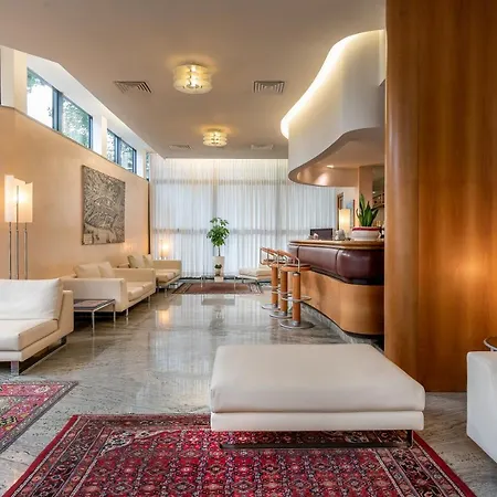 Polo Hotel