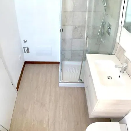 Viale Flavio Gioia Appartamento *