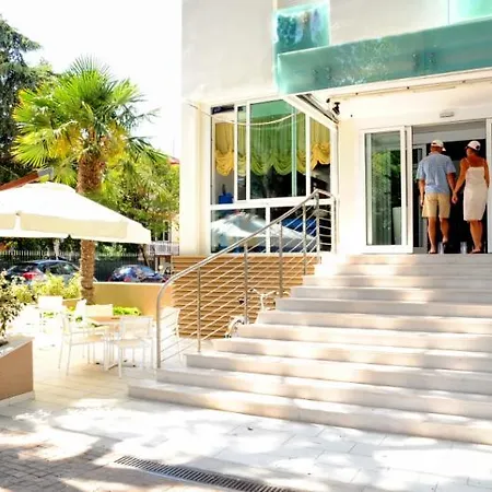 Calypso- Marina Centro 3*
