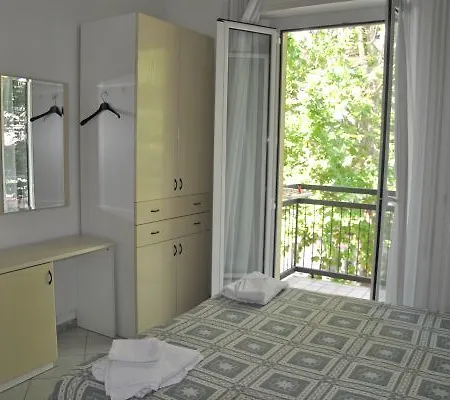 Lieta 3* Римини