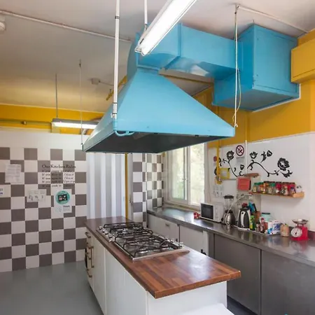 Sunflower Backpacker & Bar Vandrarhem Rimini