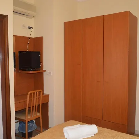 Hotel Karin 3*
