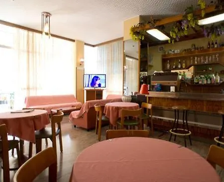 Luca Hotel