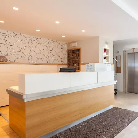 Astor 3*