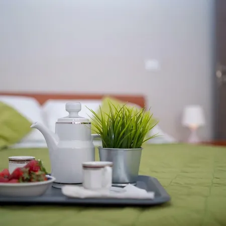 Aparthotel Green 2*