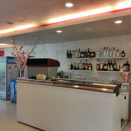 Hotel Caesar 3*