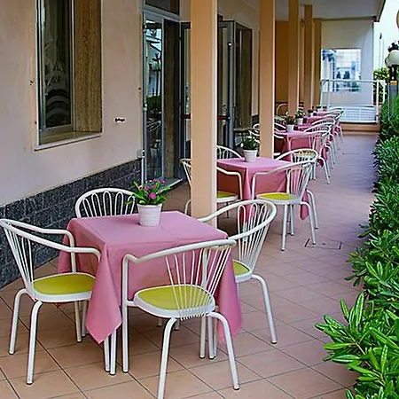 Hotel Iris