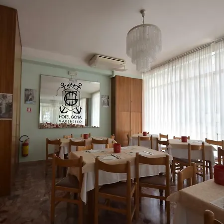 Goya Hotel 3*