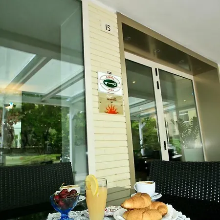Vernel Hotel 3*