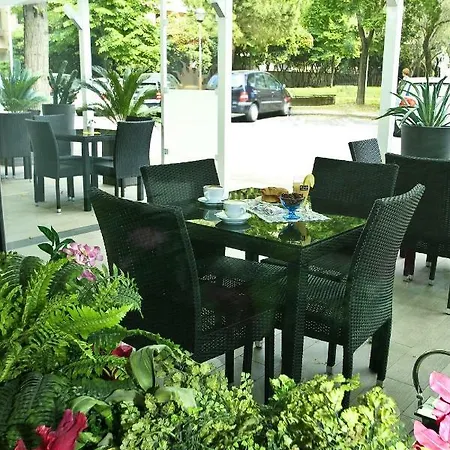 Hotel Vernel 3*