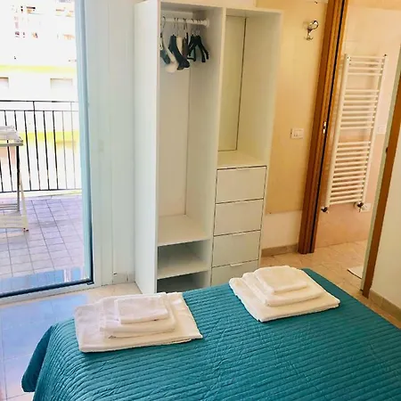 Aparthotel Frontemare 2*