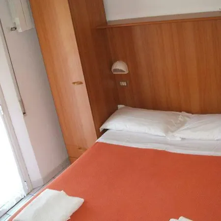 Hotel Annarita 2*