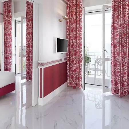 Hotel Milton 4*