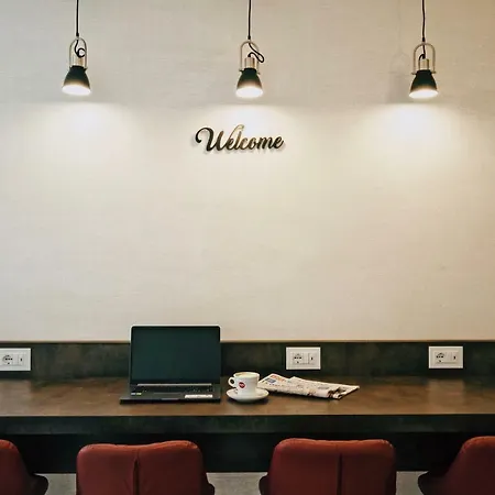 Rex Hotel
