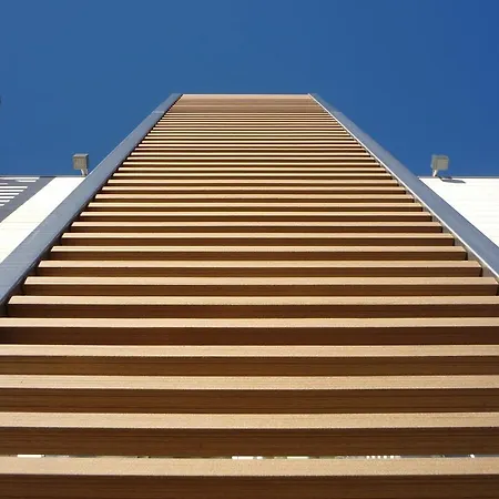 Aquila فندق ريميني