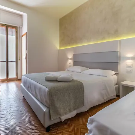 Albatros Hotel 3*