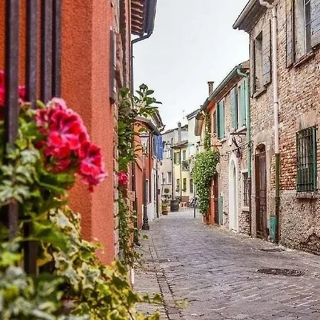 Casa Fellini Nel Borgo Di San Giuliano
