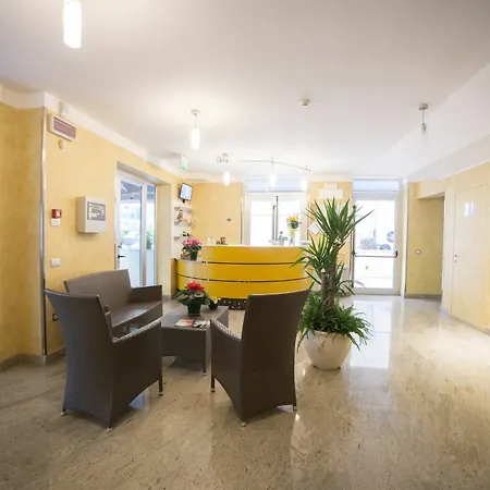 Aparthotel Marzia 3*