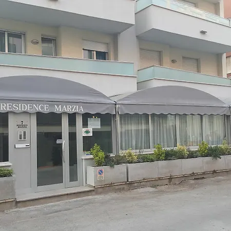 Aparthotel Marzia 3*