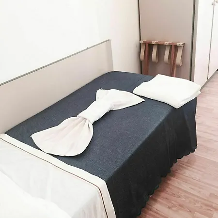 Leonarda Hotel