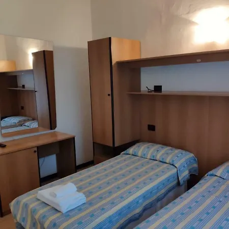 Elisa Hotel