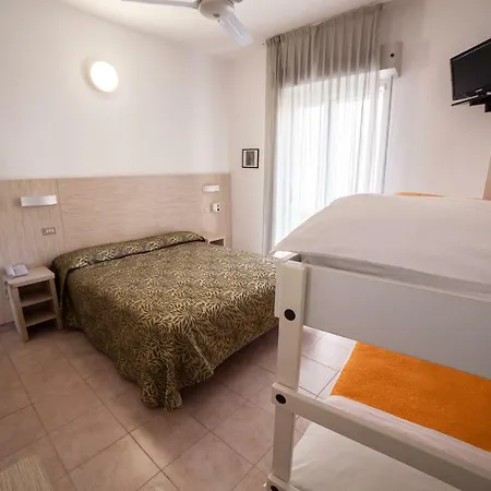 Plaza Hotel 3*