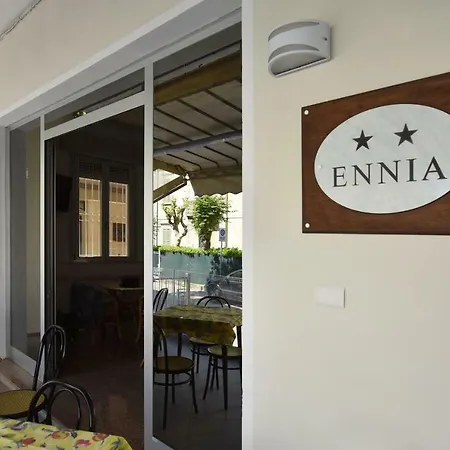 Ennia Hotel