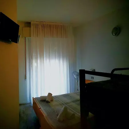 Lexington Hostel *
