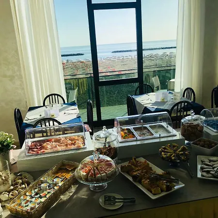 Gin Hotel Rimini