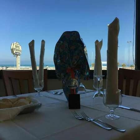 Metropole Hotel 3*