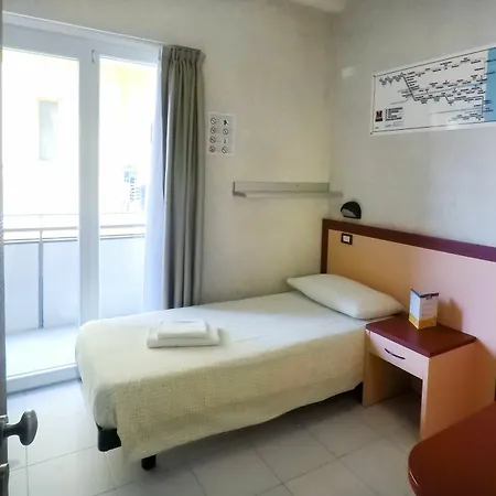 Elba 3*