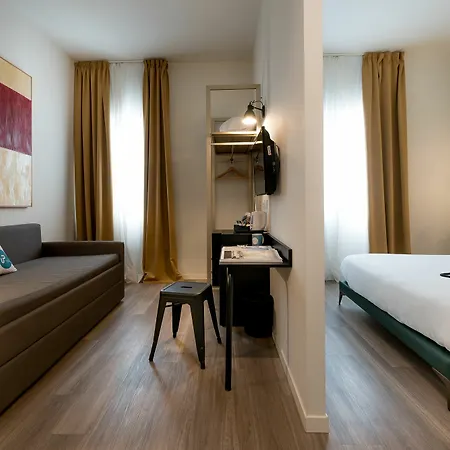 Up Hotel 3*