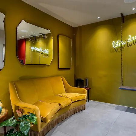 Up Hotel 3*