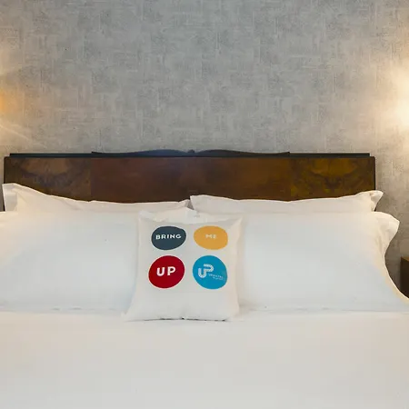 Hotel Up 3*