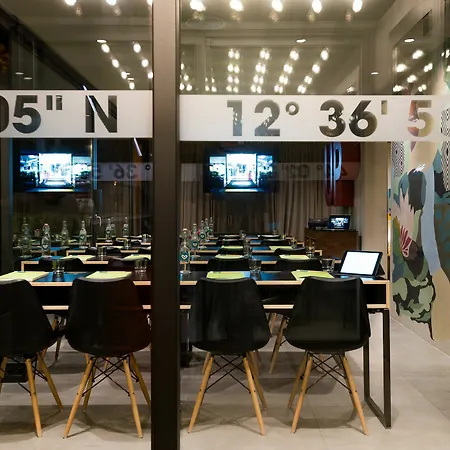 Up Hotel 3*