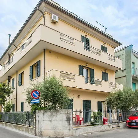 Kimba Aparthotel
