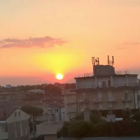 Attico 50 Metri Dal Mare A * Rimini