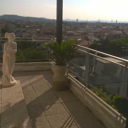 Casa vacanze Attico 50 Metri Dal Mare A *